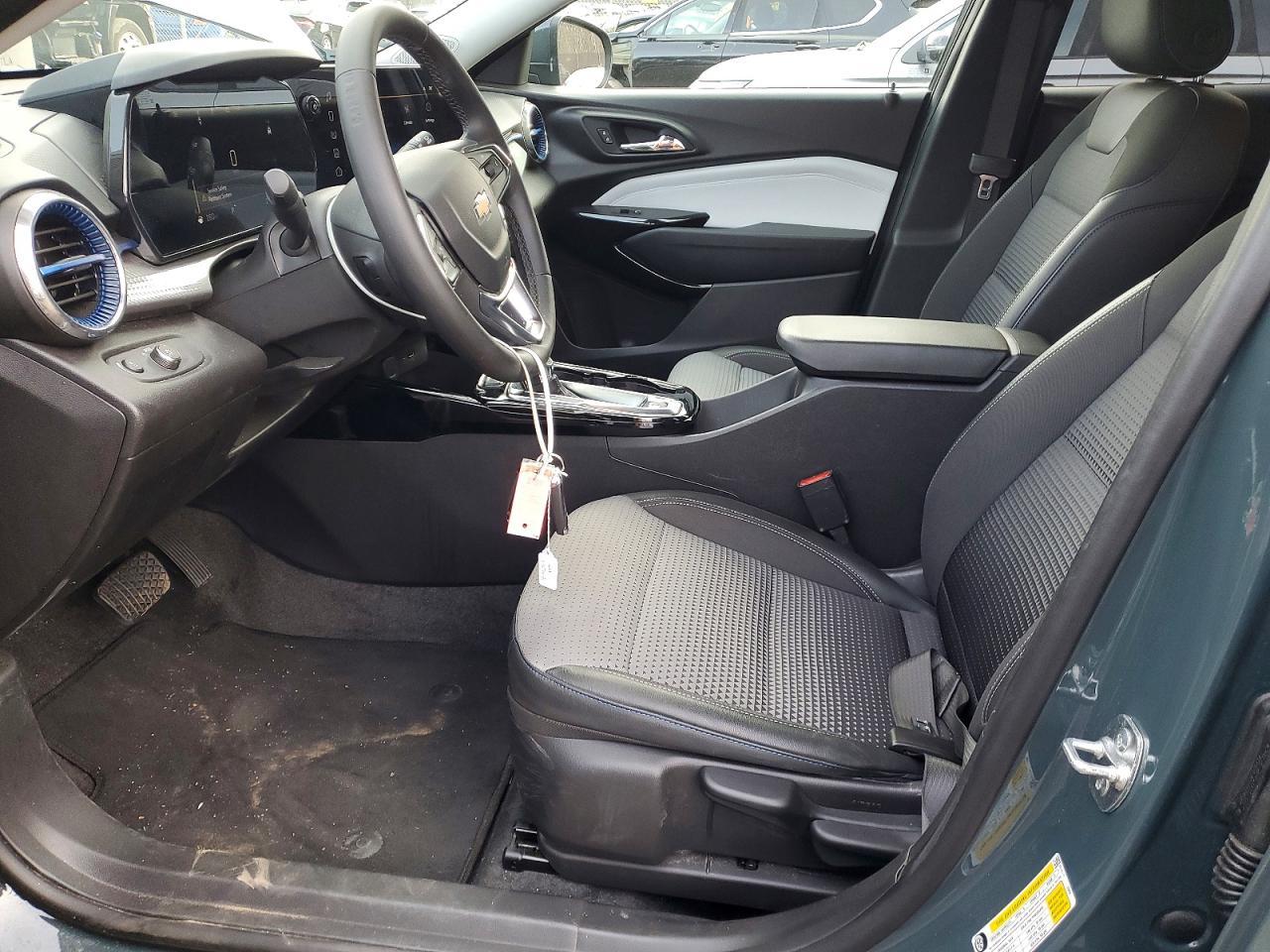 2025 CHEVROLET TRAX