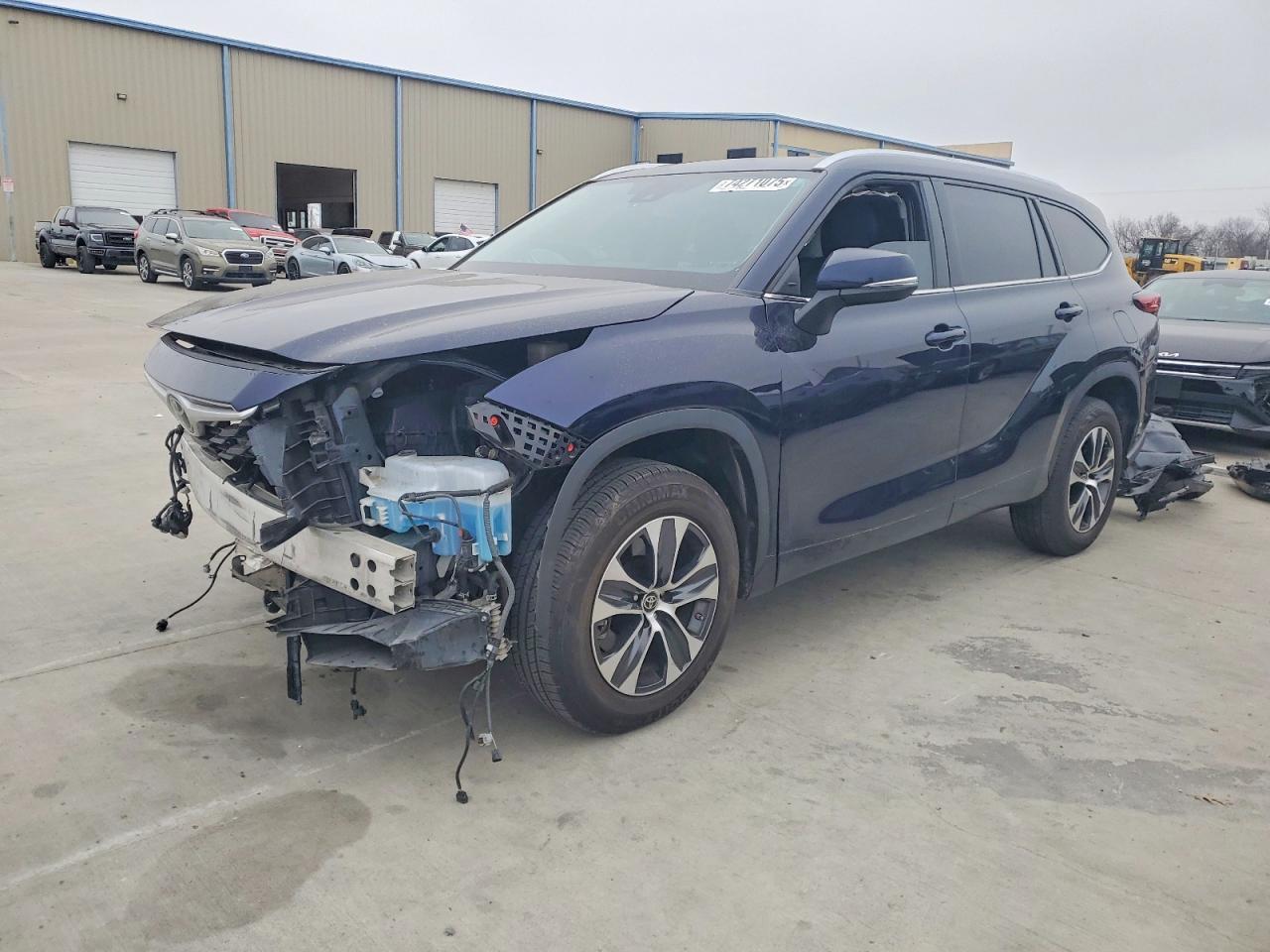 2021 TOYOTA HIGHLANDER