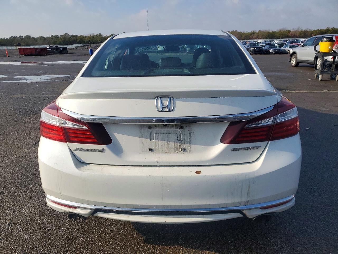 2017 HONDA ACCORD
