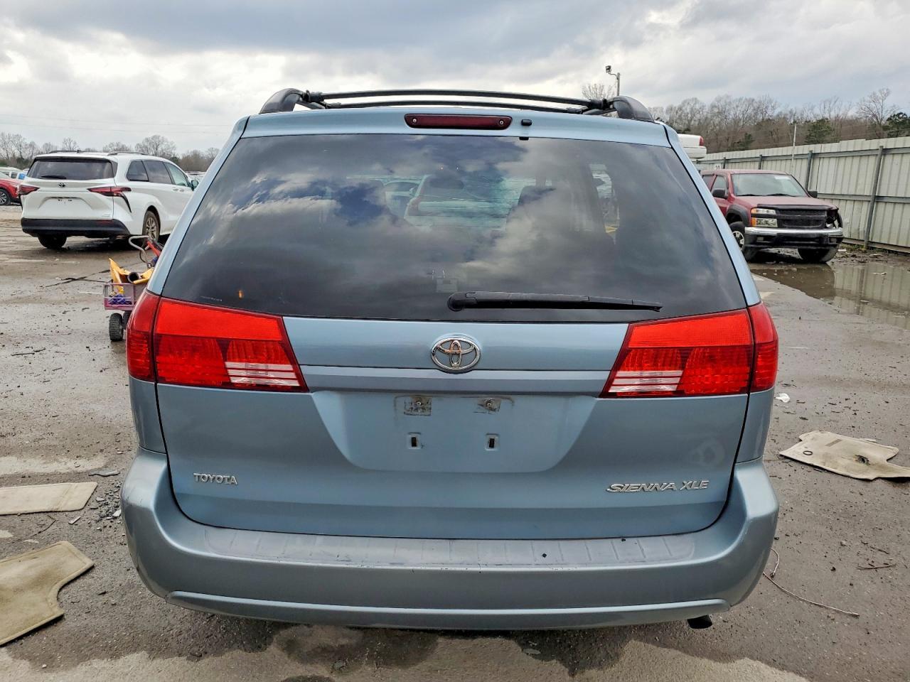 2005 TOYOTA SIENNA