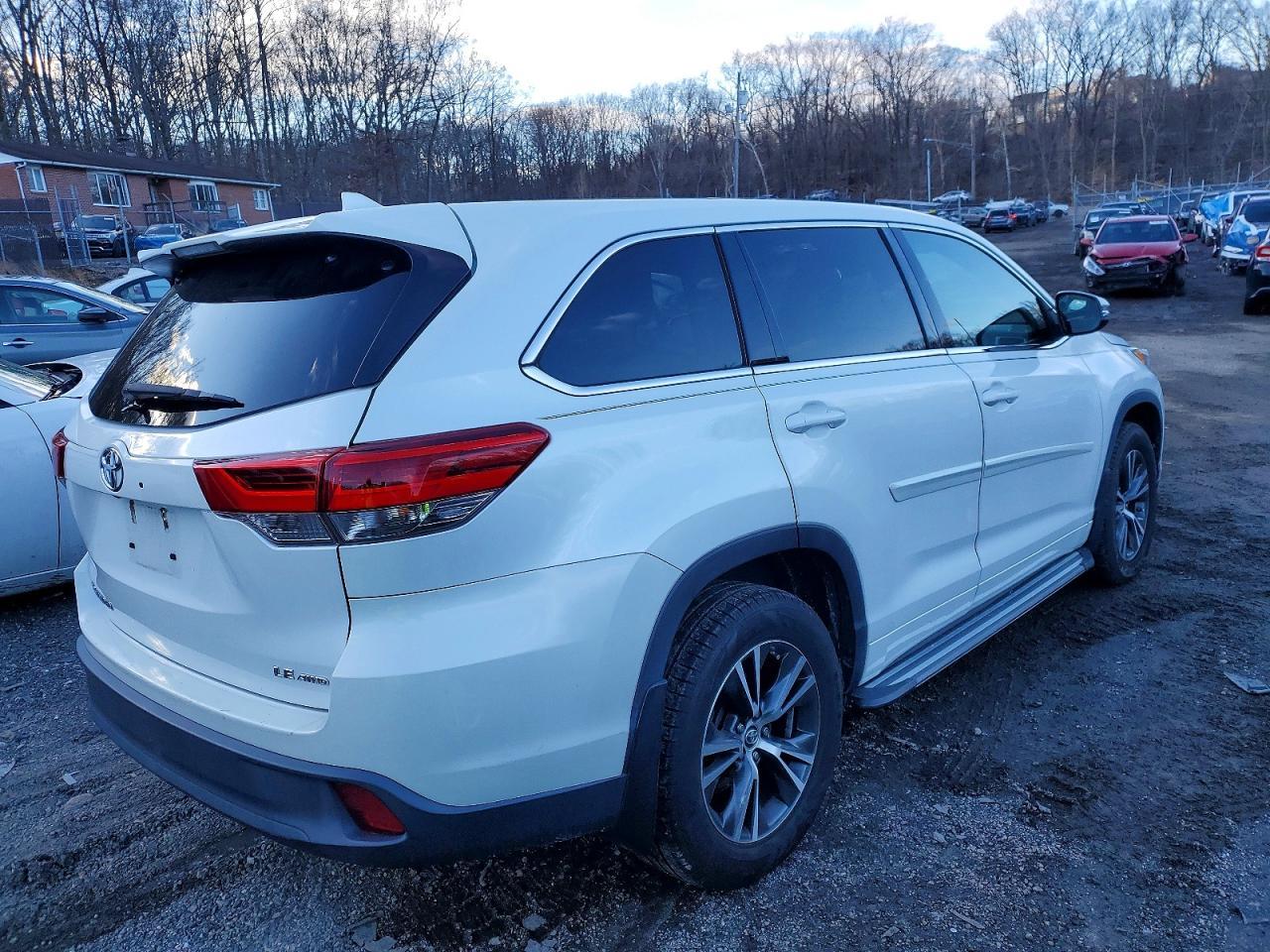 2018 TOYOTA HIGHLANDER