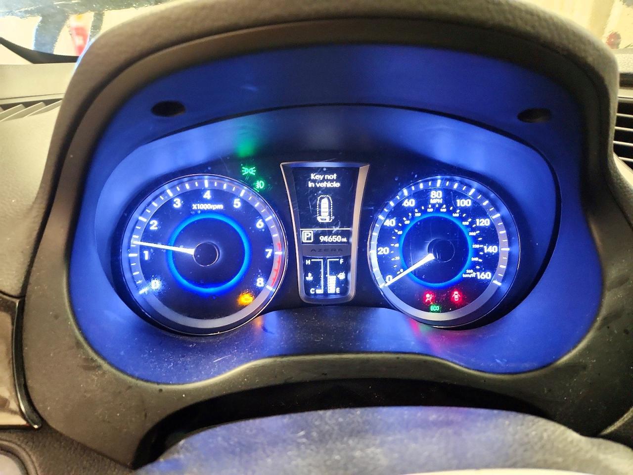 2012 HYUNDAI Azera