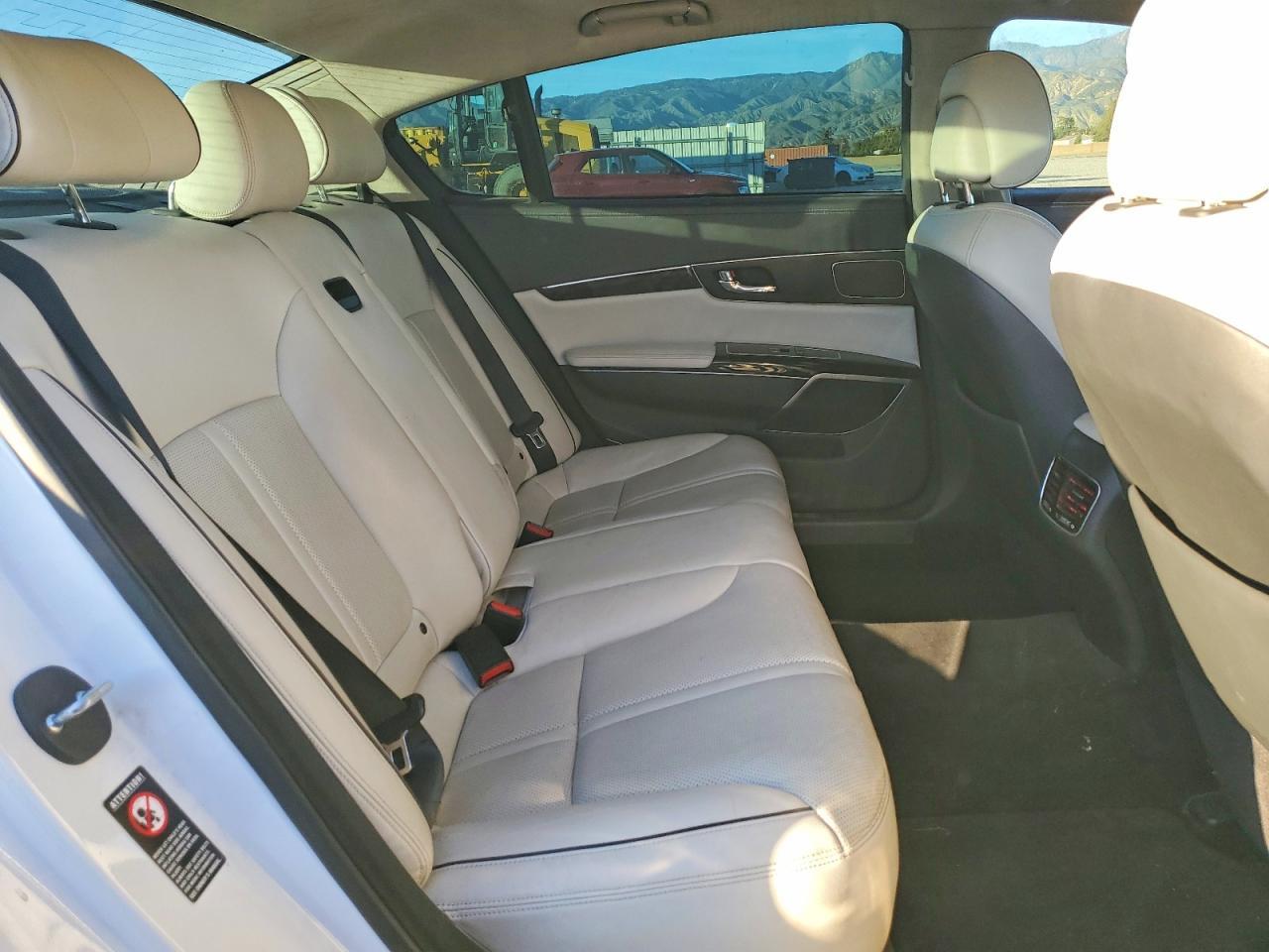 2015 KIA K900