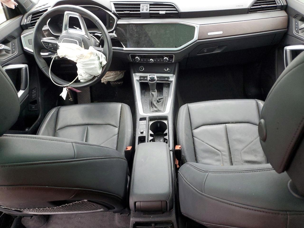 2024 AUDI Q3