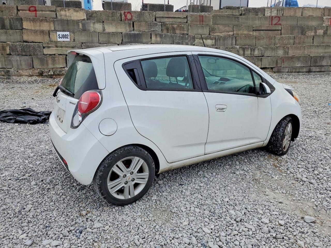 2014 CHEVROLET Spark