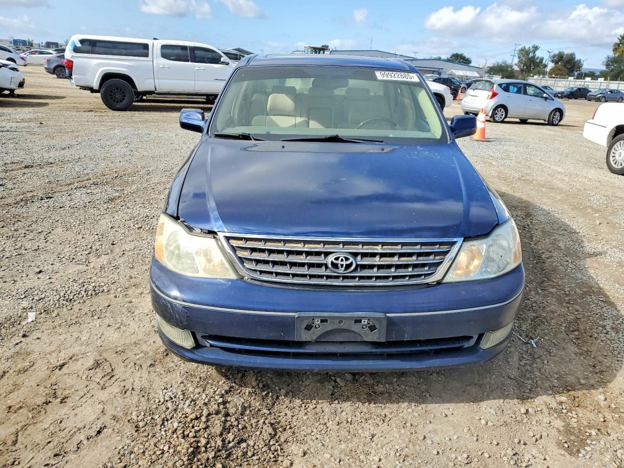 2004 TOYOTA Avalon