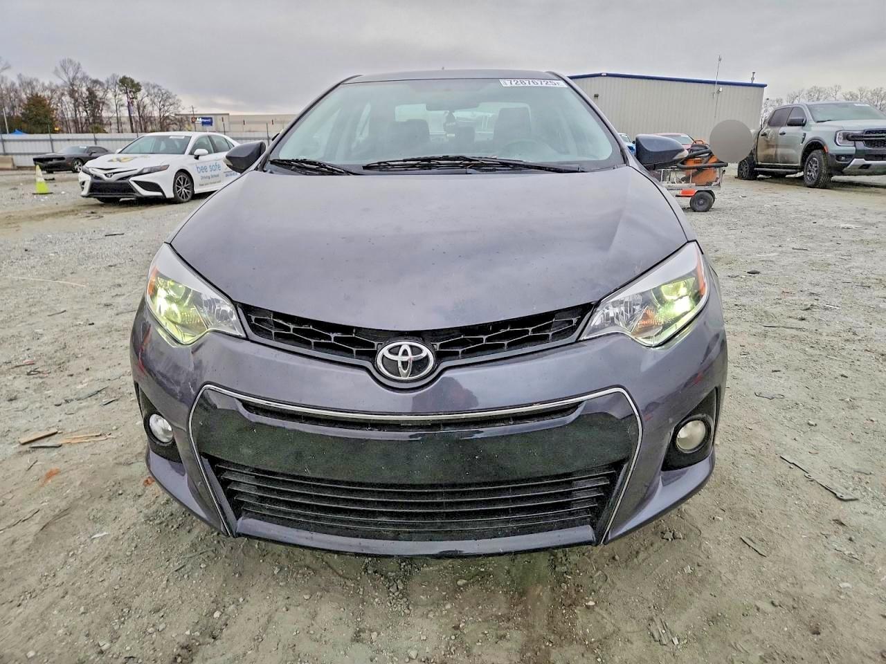 2015 TOYOTA COROLLA