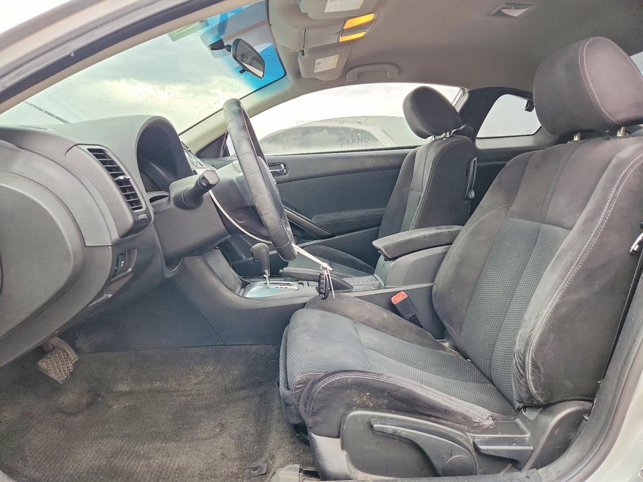 2010 NISSAN ALTIMA