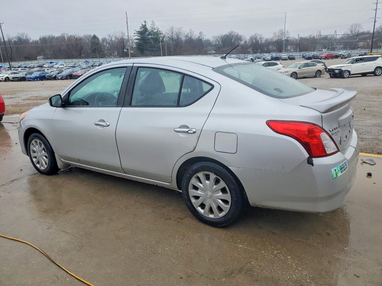 2015 NISSAN VERSA