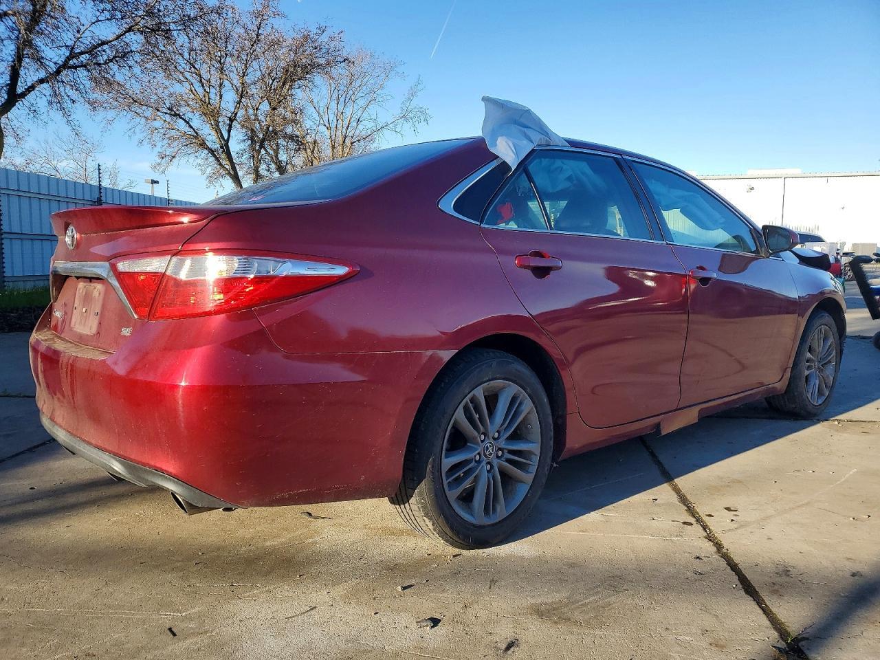 2015 TOYOTA CAMRY