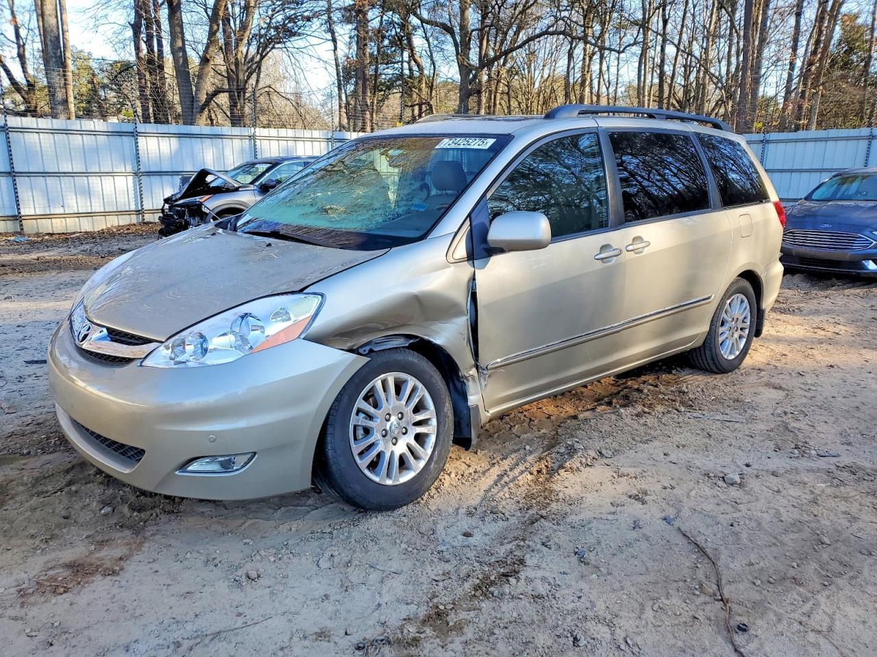 2008 TOYOTA SIENNA