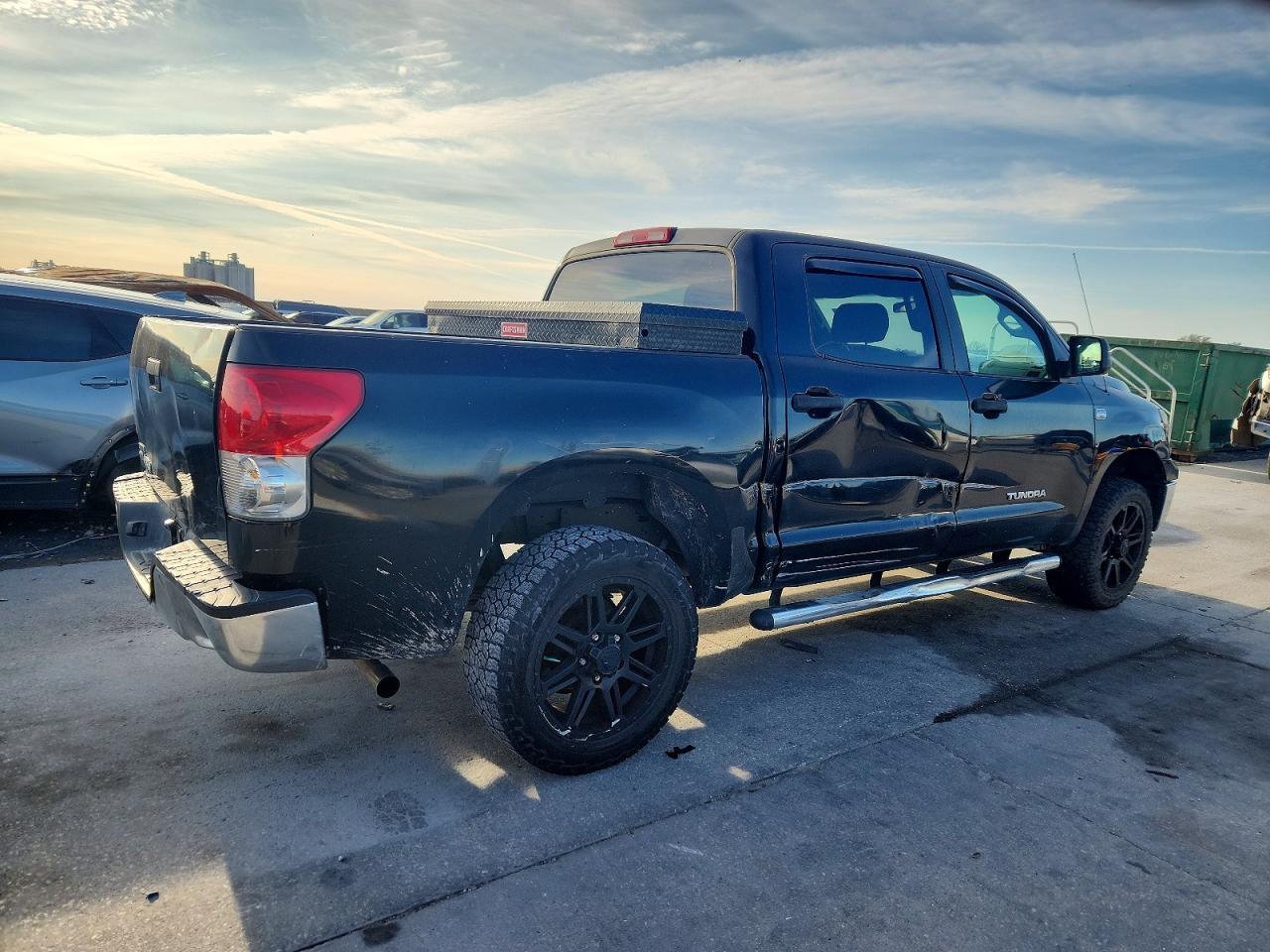 2008 TOYOTA TUNDRA