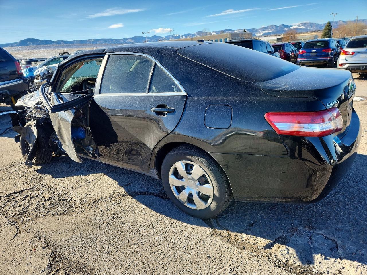 2011 TOYOTA CAMRY