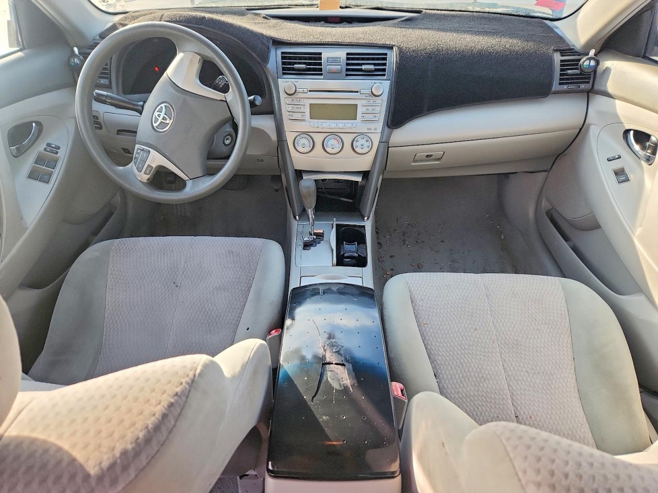 2011 TOYOTA CAMRY
