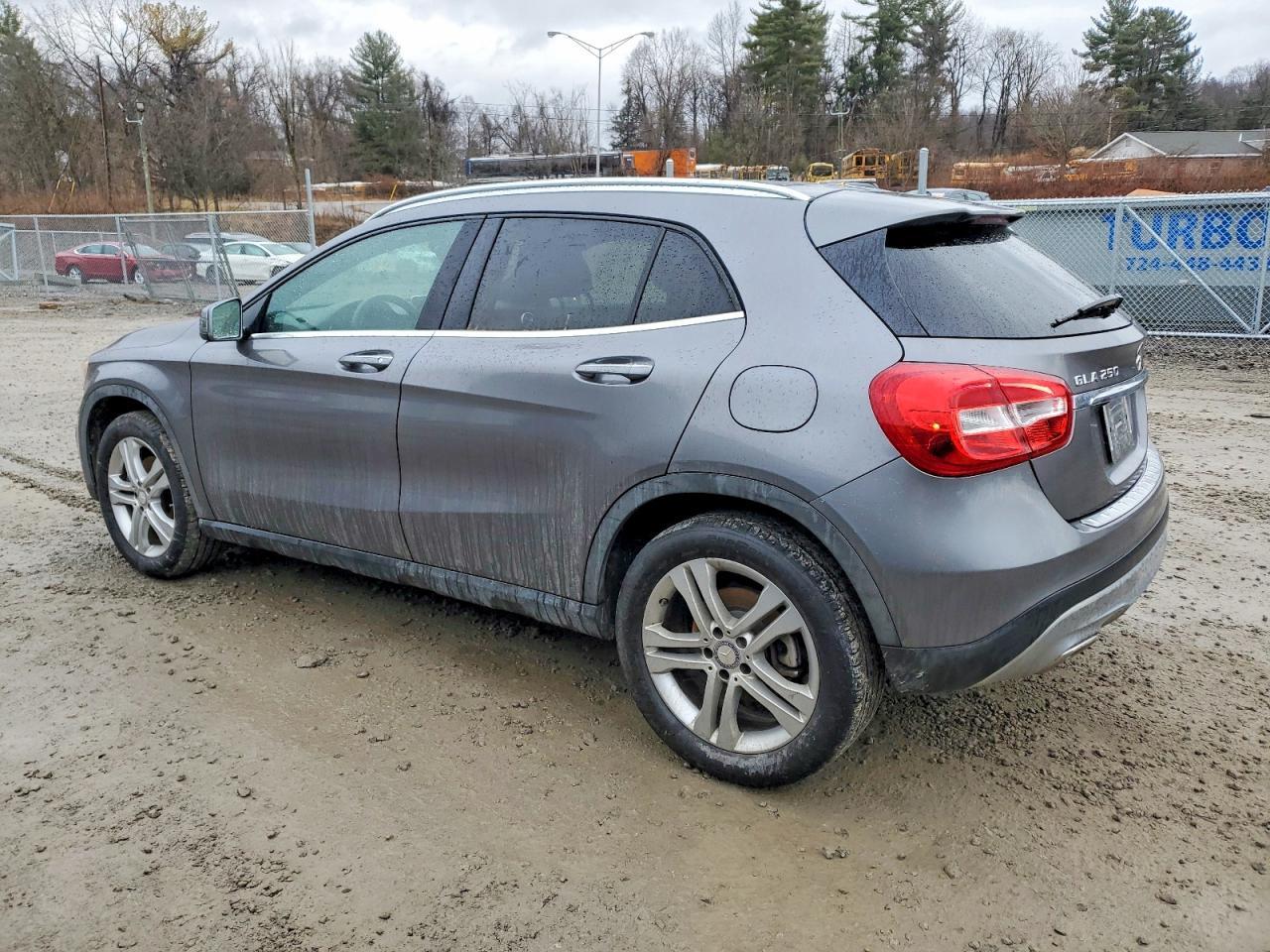 2016 MERCEDES-BENZ GLA-Class