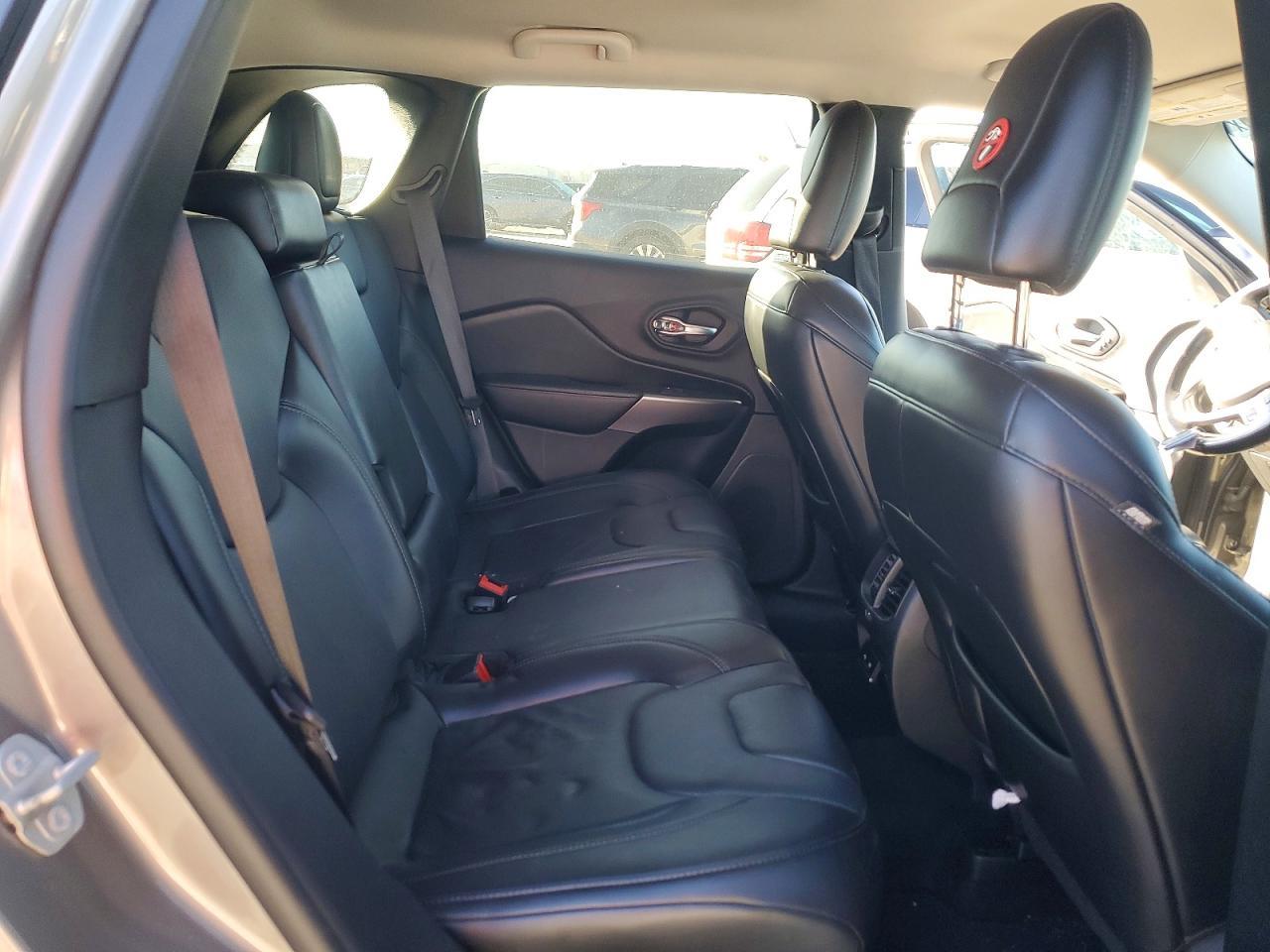 2020 JEEP CHEROKEE