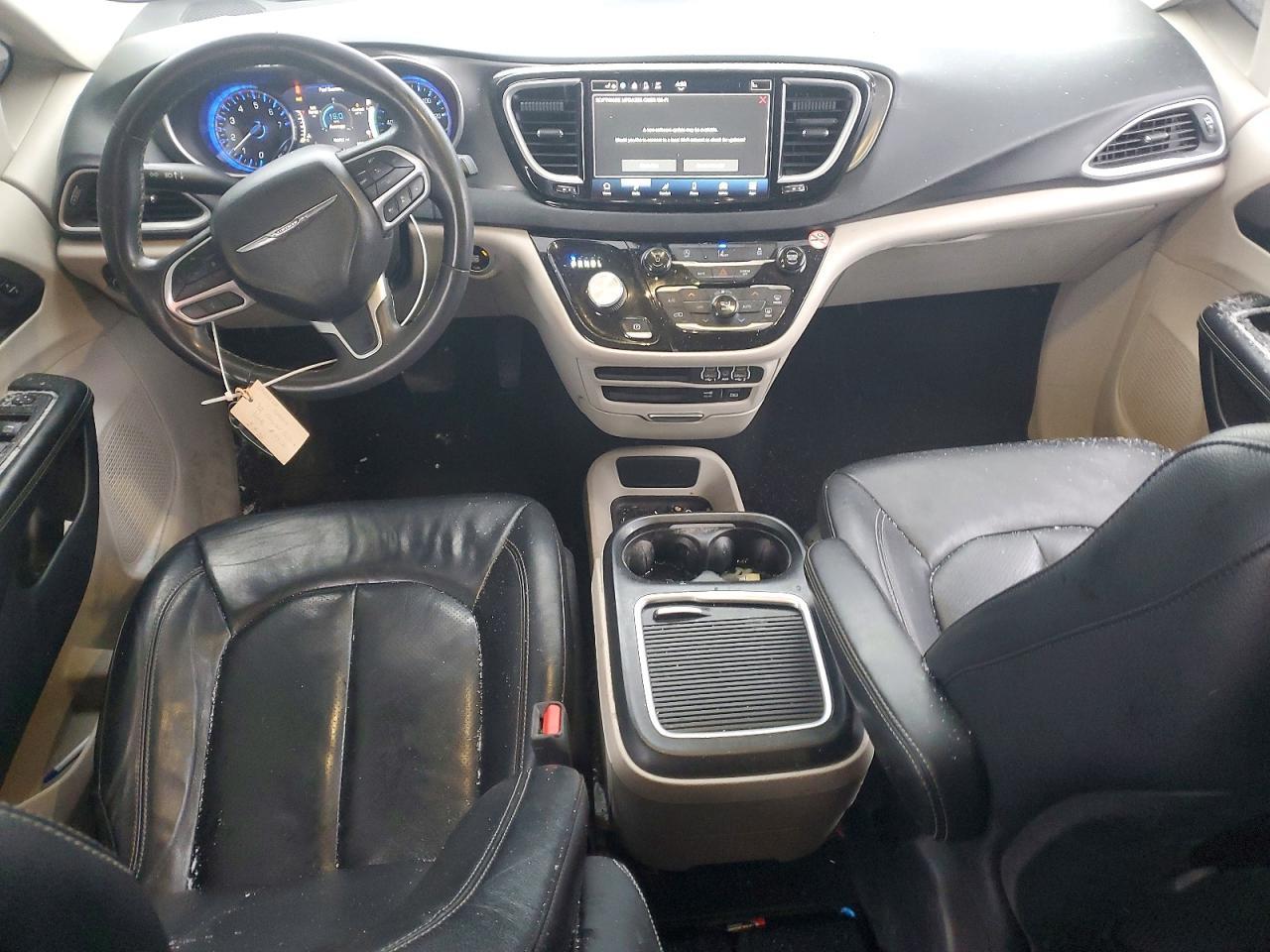 2022 CHRYSLER Pacifica