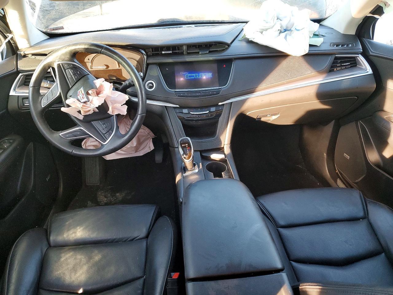 2017 CADILLAC XT5