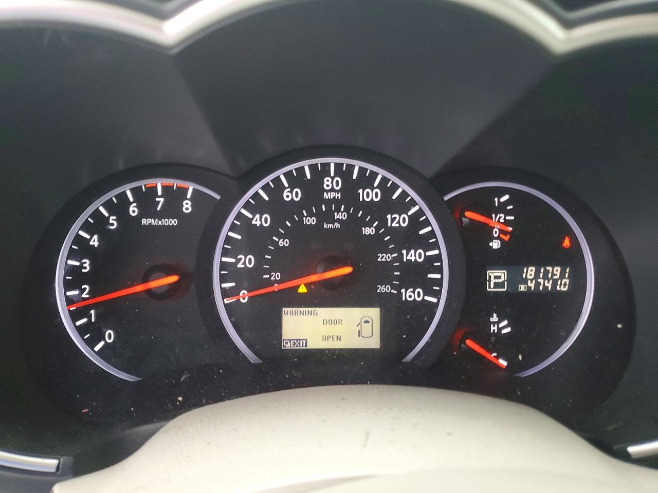 2012 NISSAN Quest