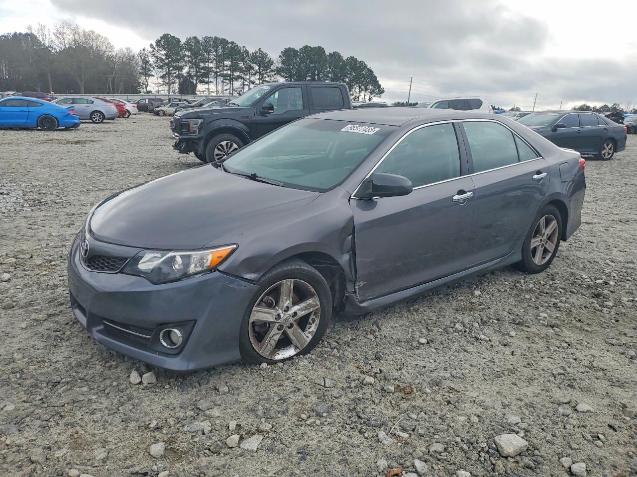 2014 TOYOTA CAMRY
