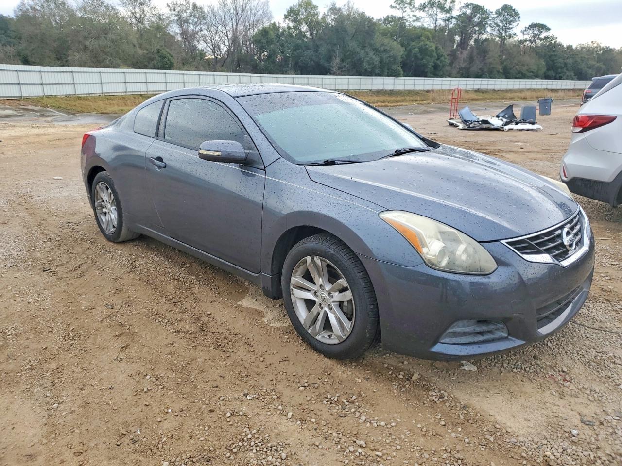 2010 NISSAN ALTIMA