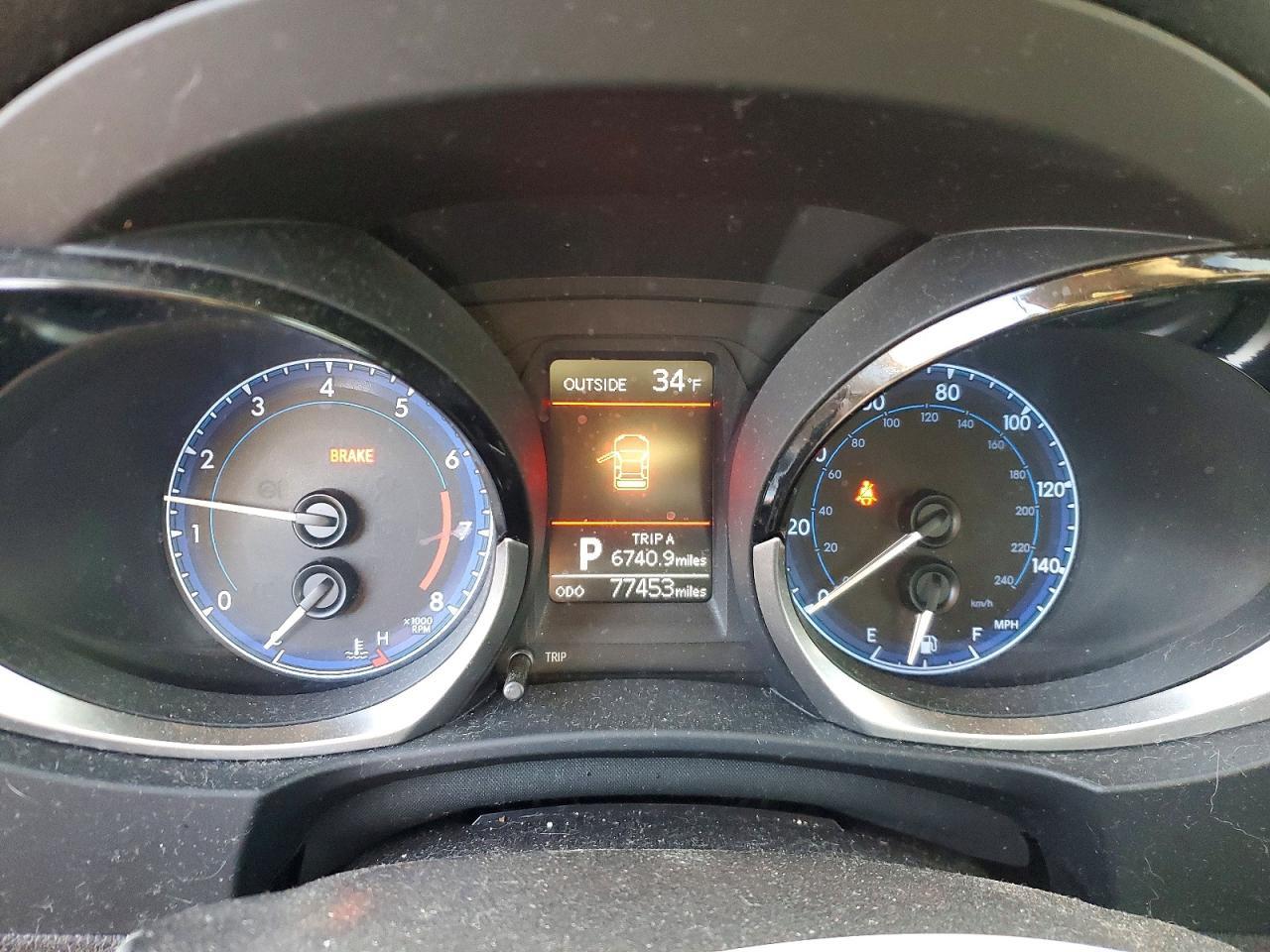 2016 TOYOTA COROLLA
