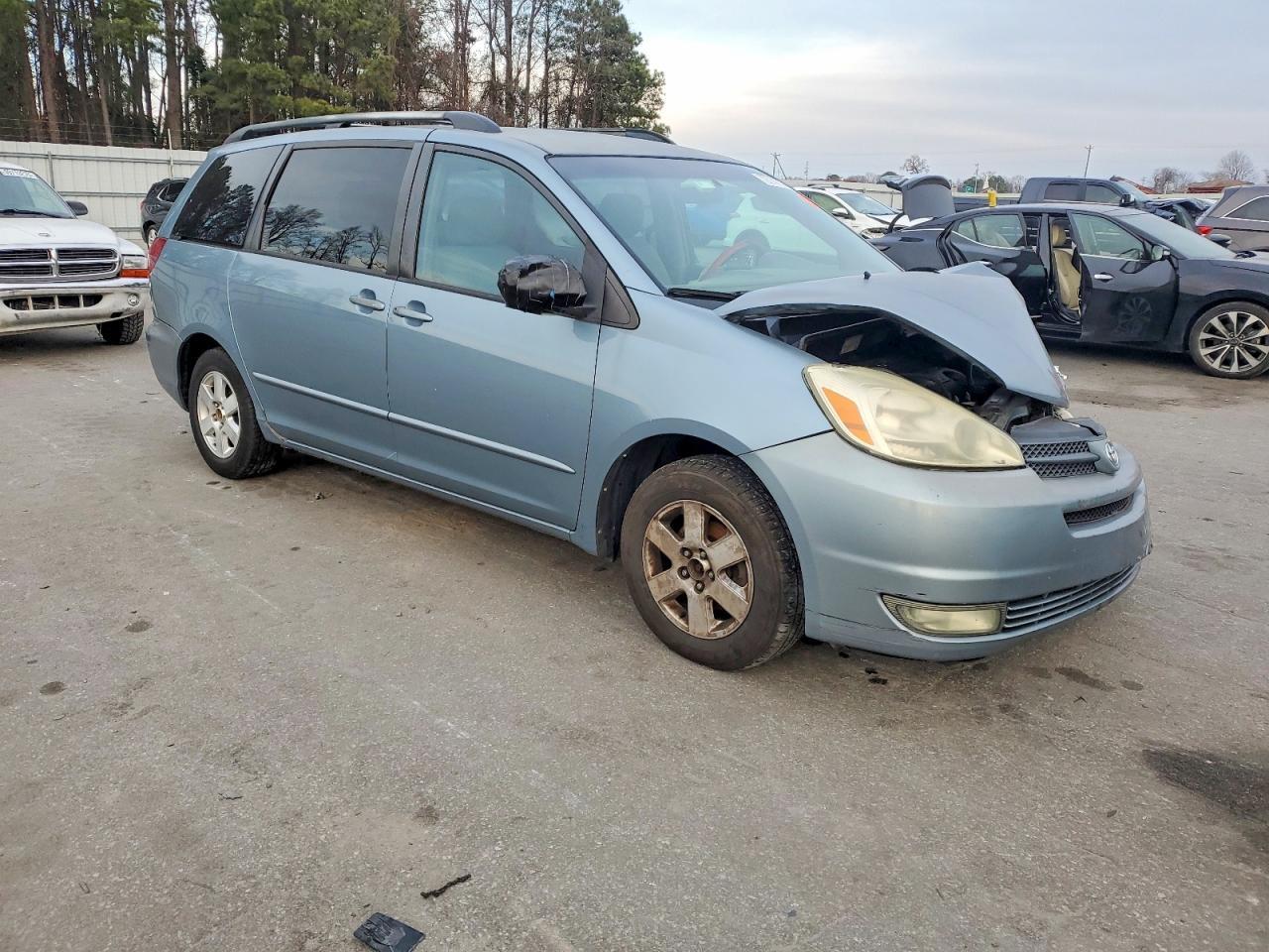 2005 TOYOTA SIENNA