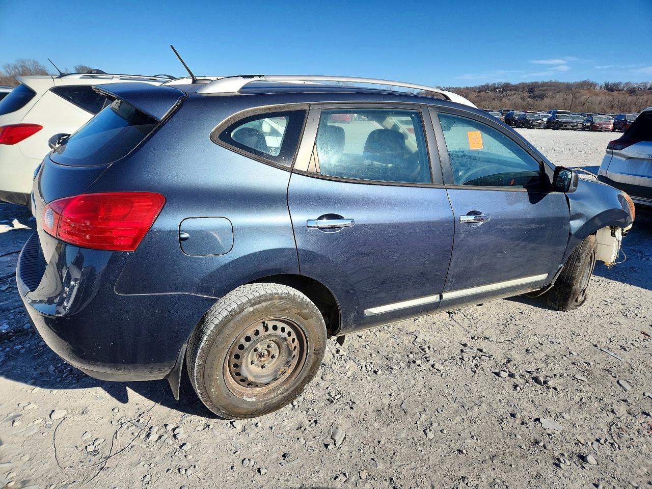 2014 NISSAN ROGUE