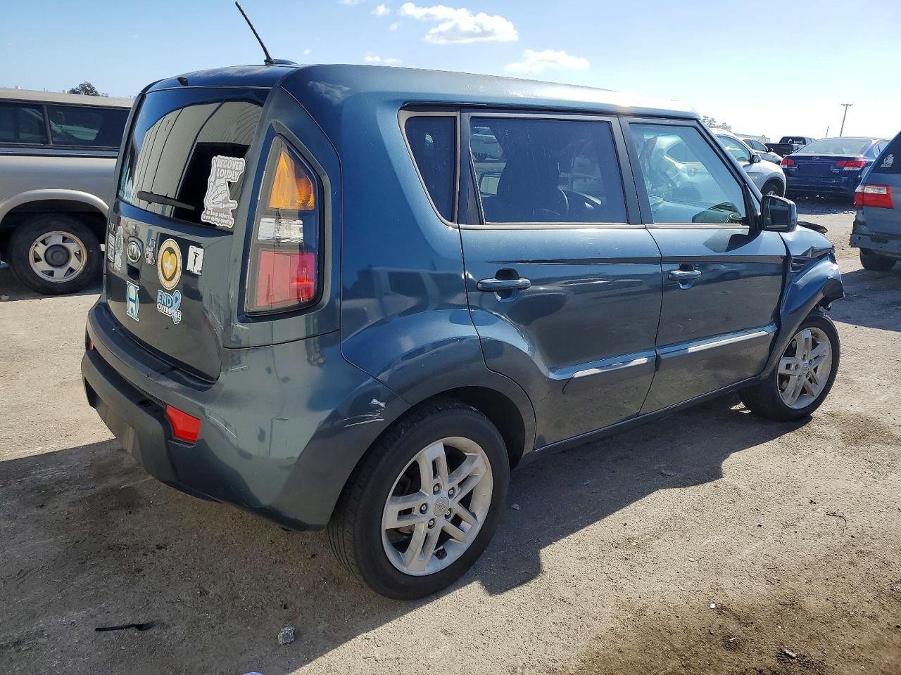 2011 KIA SOUL