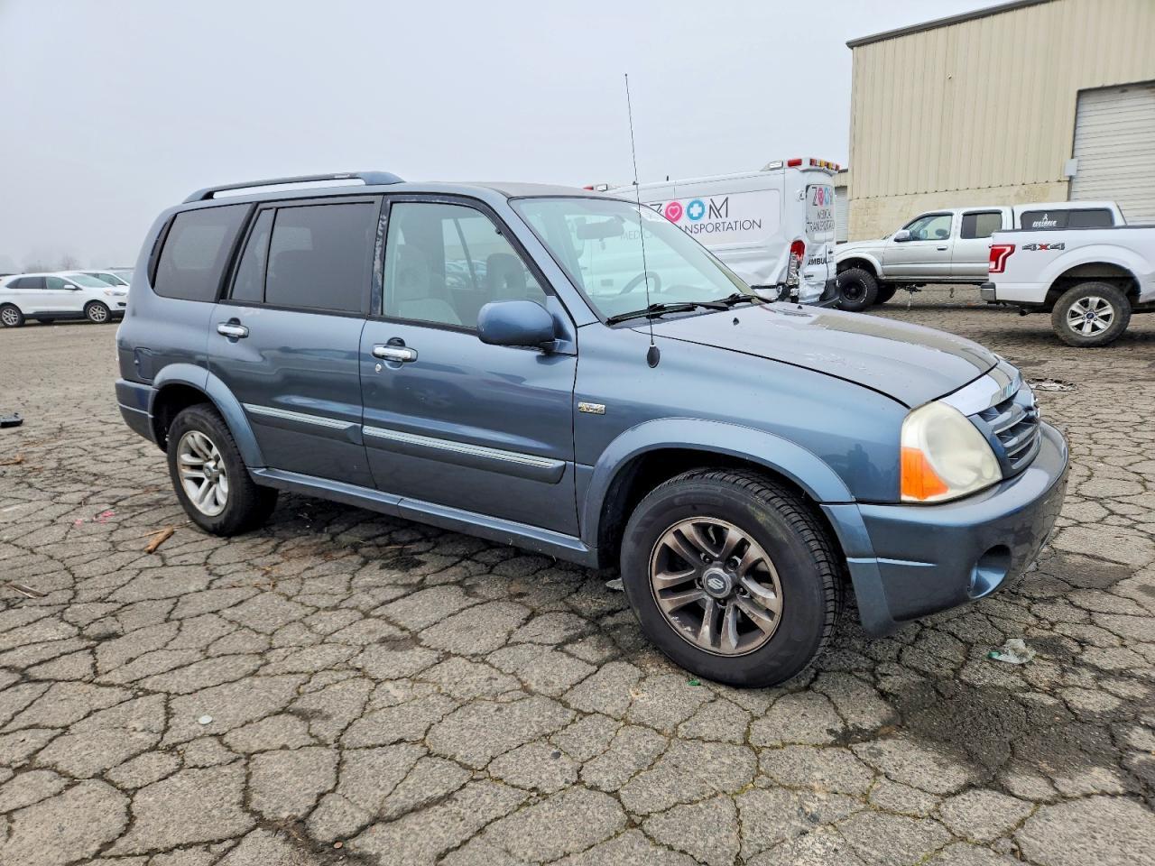 2004 SUZUKI Xl-7