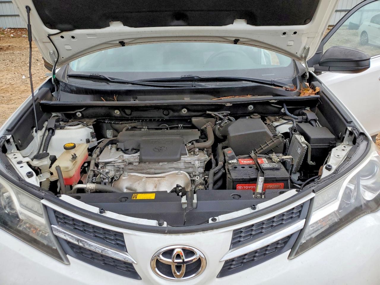2015 TOYOTA RAV4