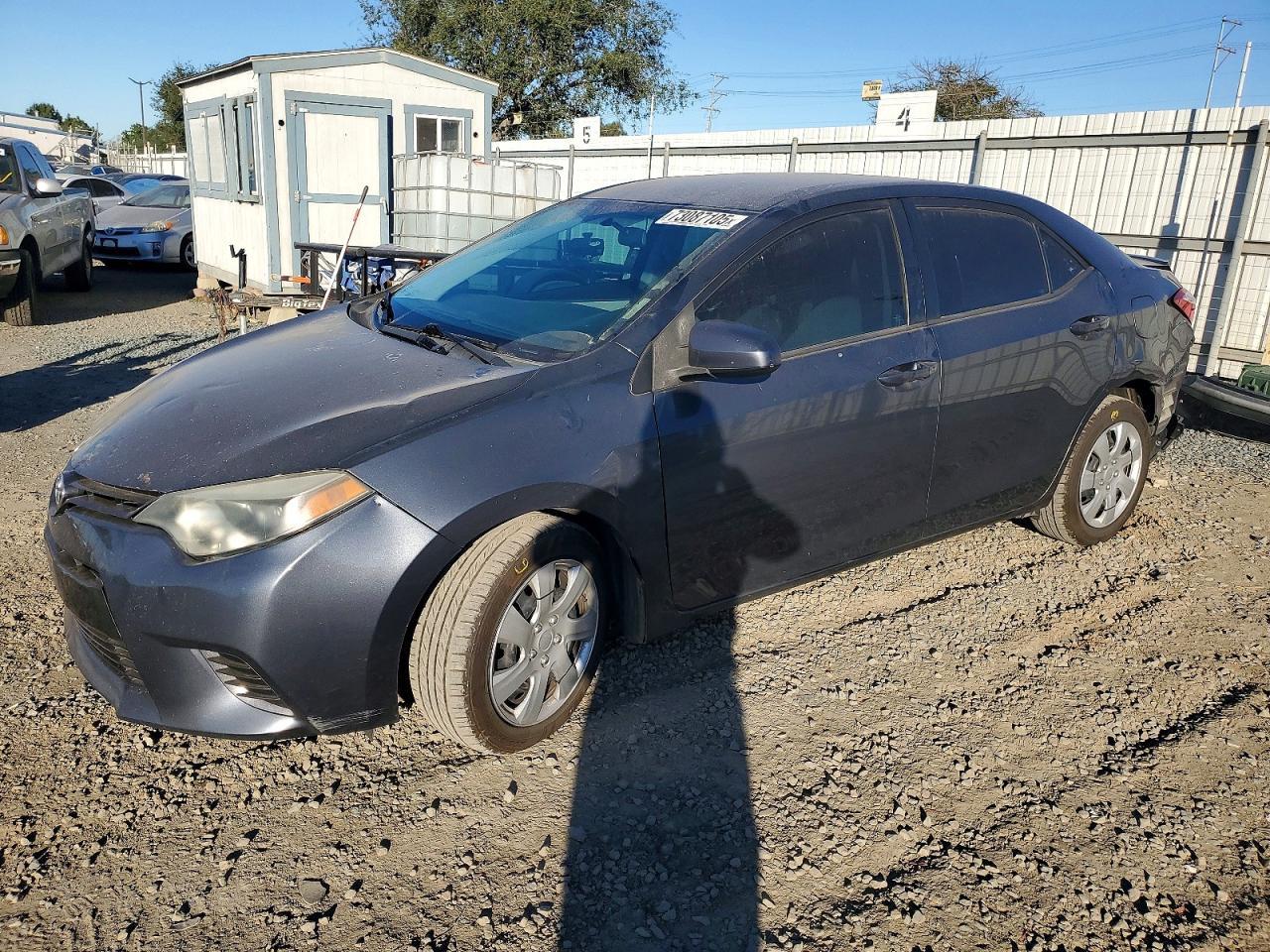 2015 TOYOTA COROLLA