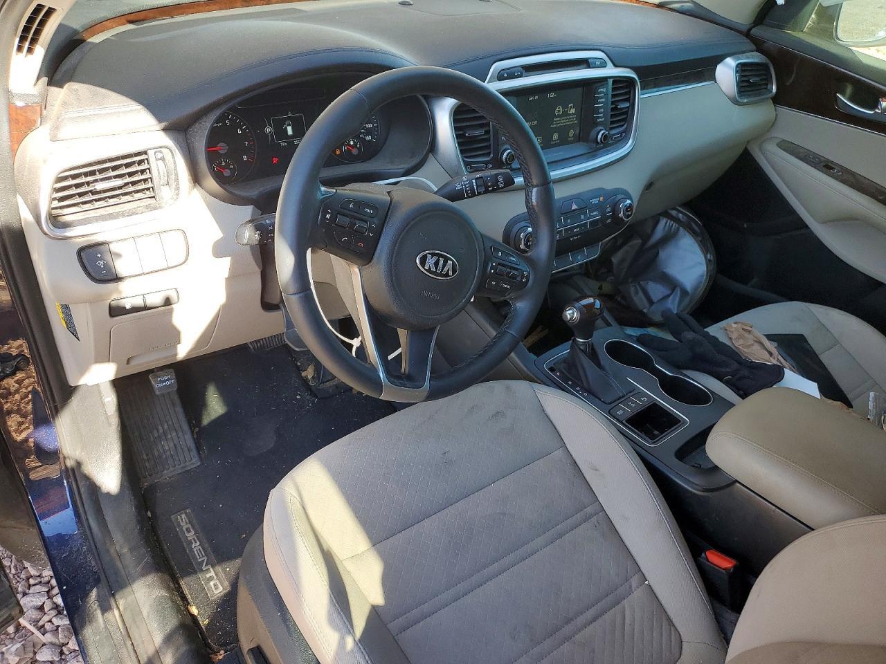 2017 KIA SORENTO