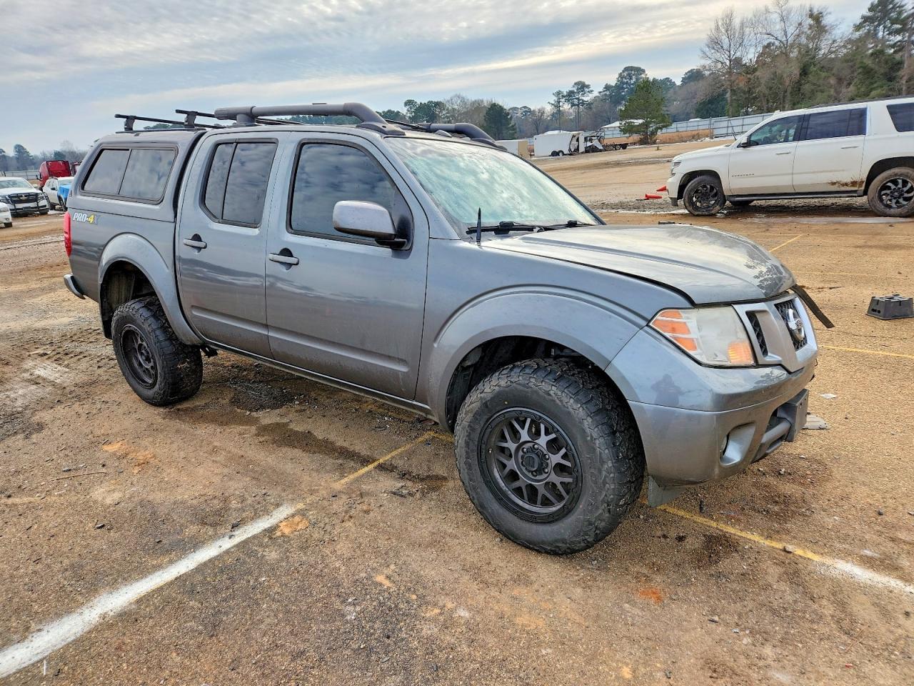 2016 NISSAN Frontier