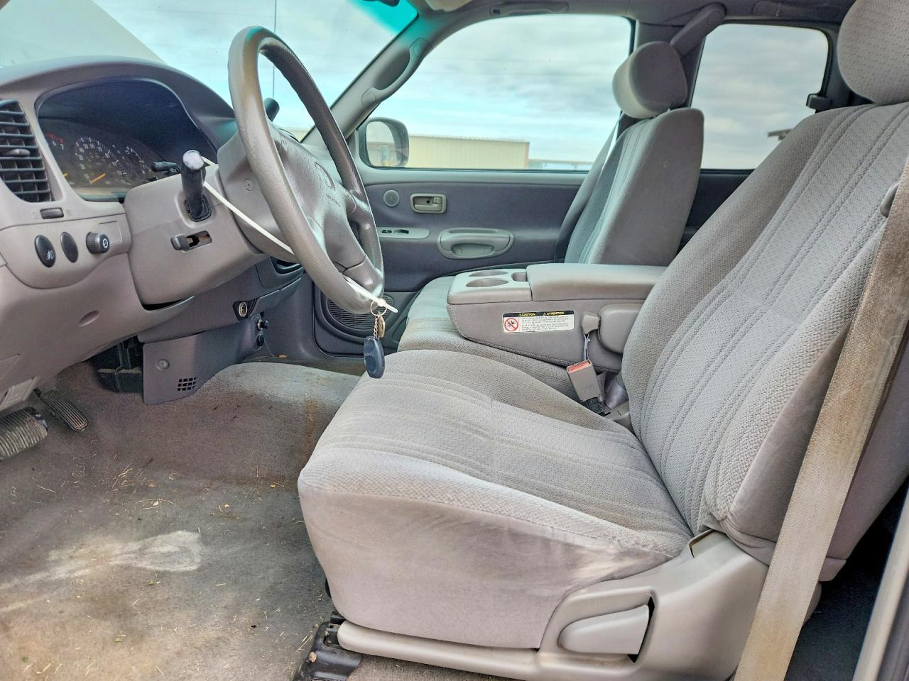 2002 TOYOTA TUNDRA