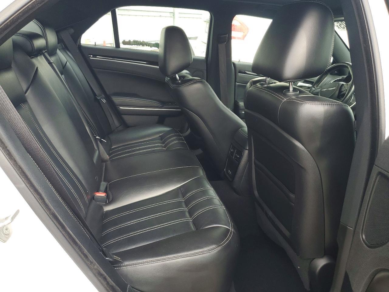 2022 CHRYSLER 300