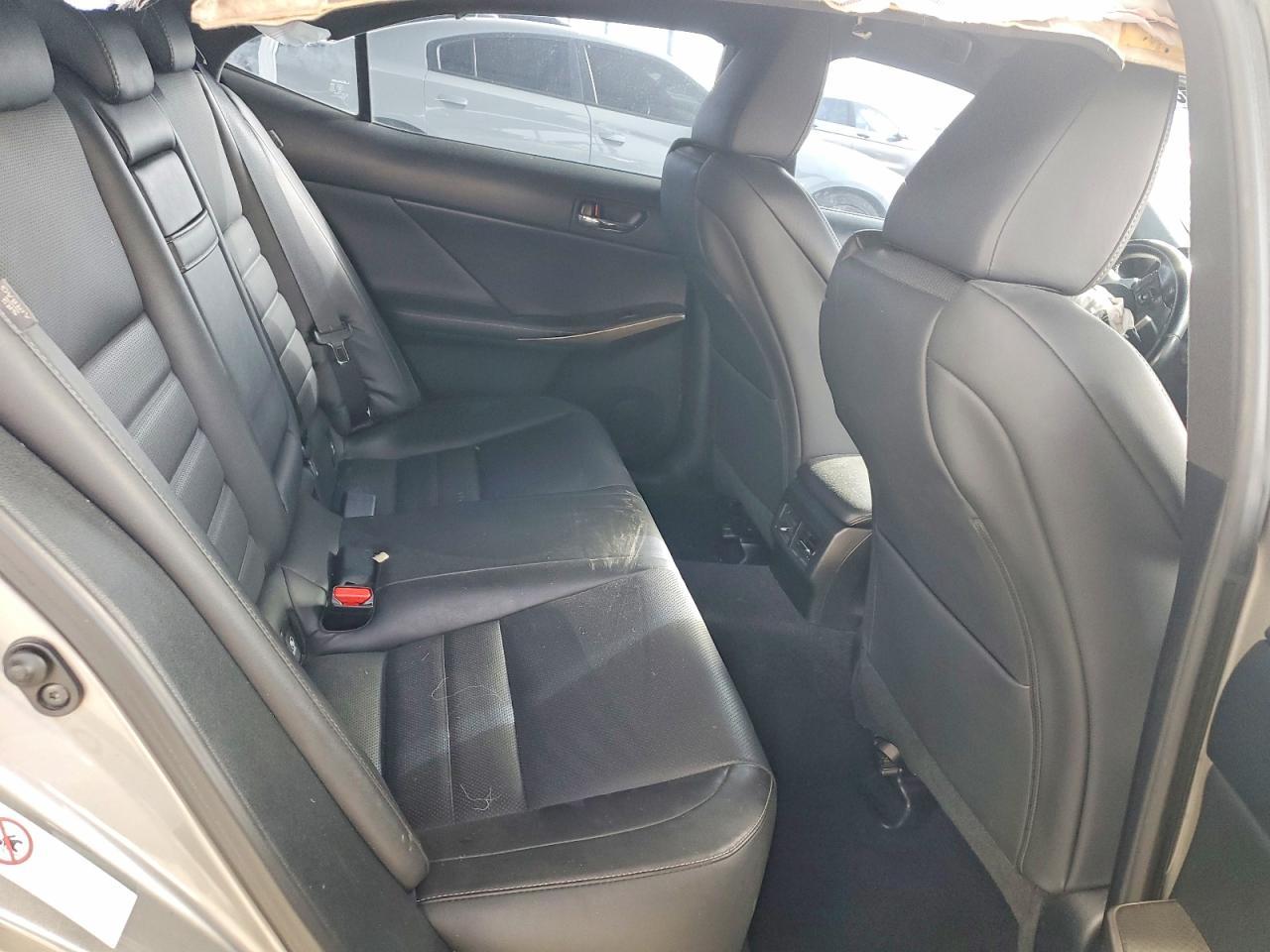 2016 LEXUS IS 200t