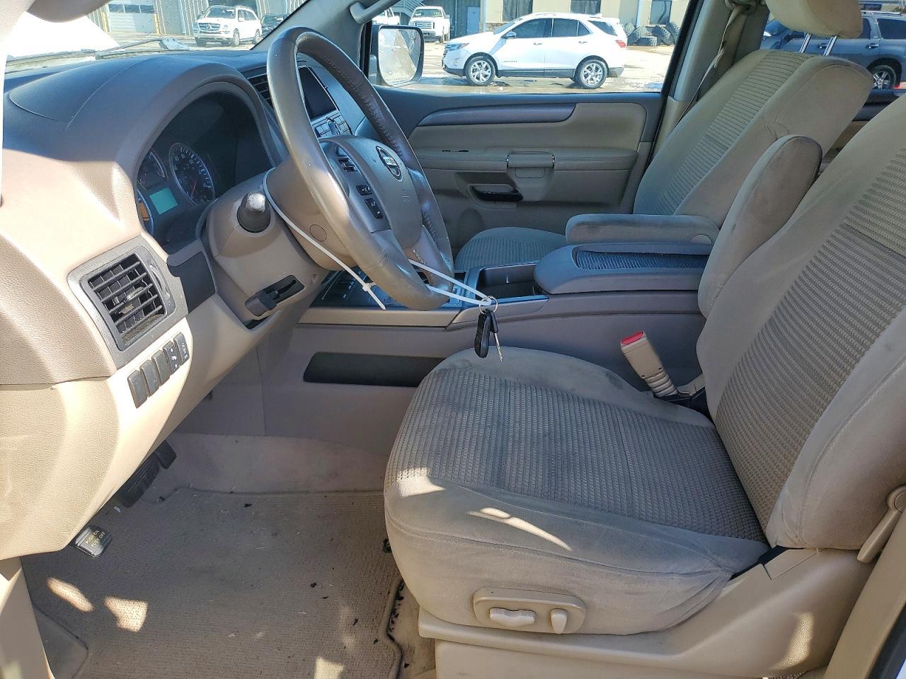 2013 NISSAN Armada