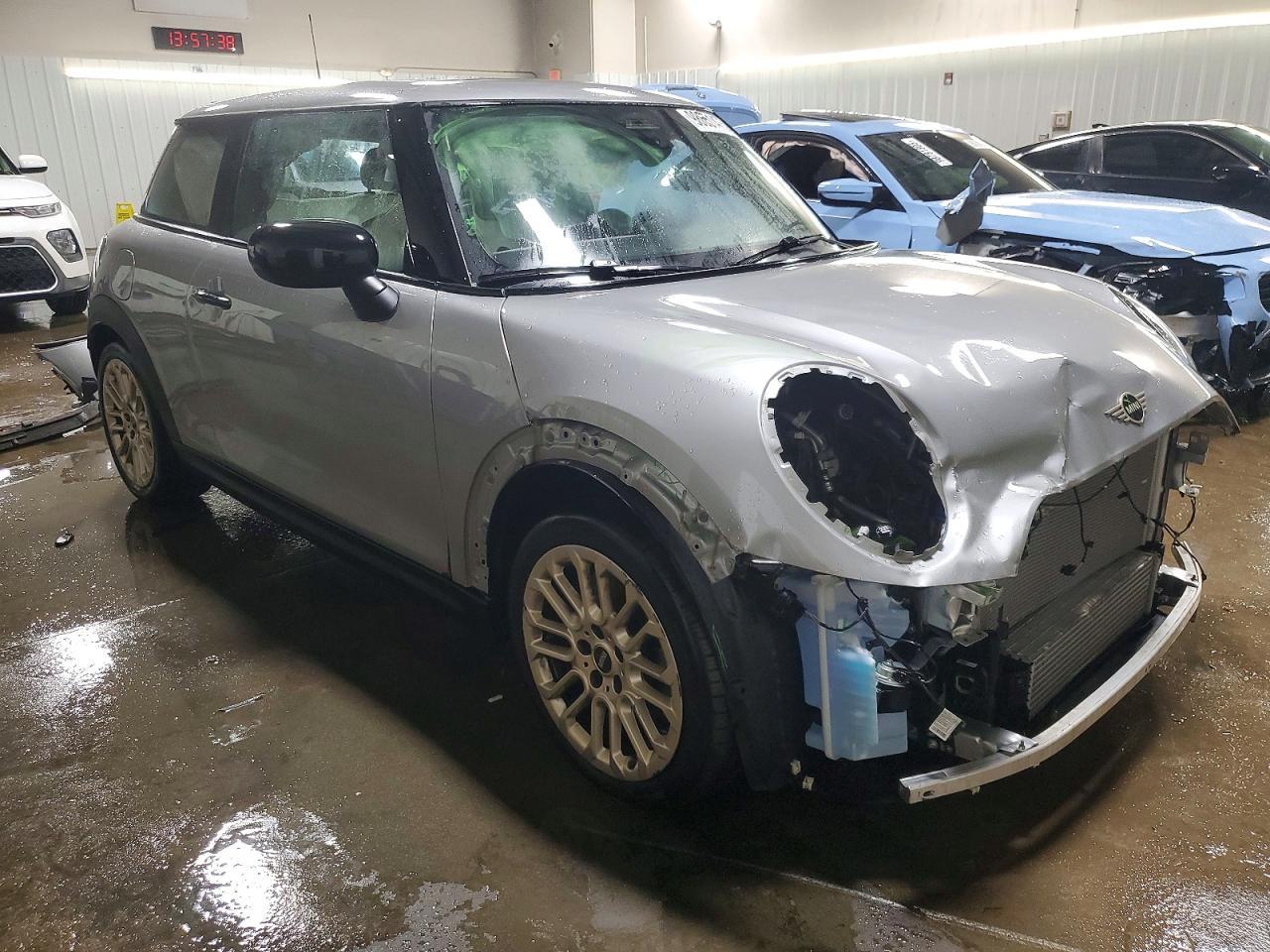 2025 MINI COOPER