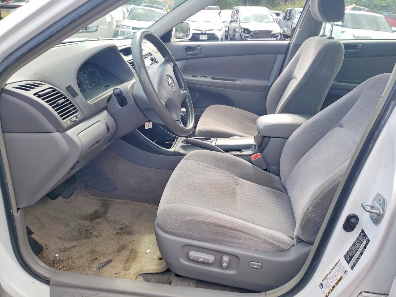 2004 TOYOTA CAMRY