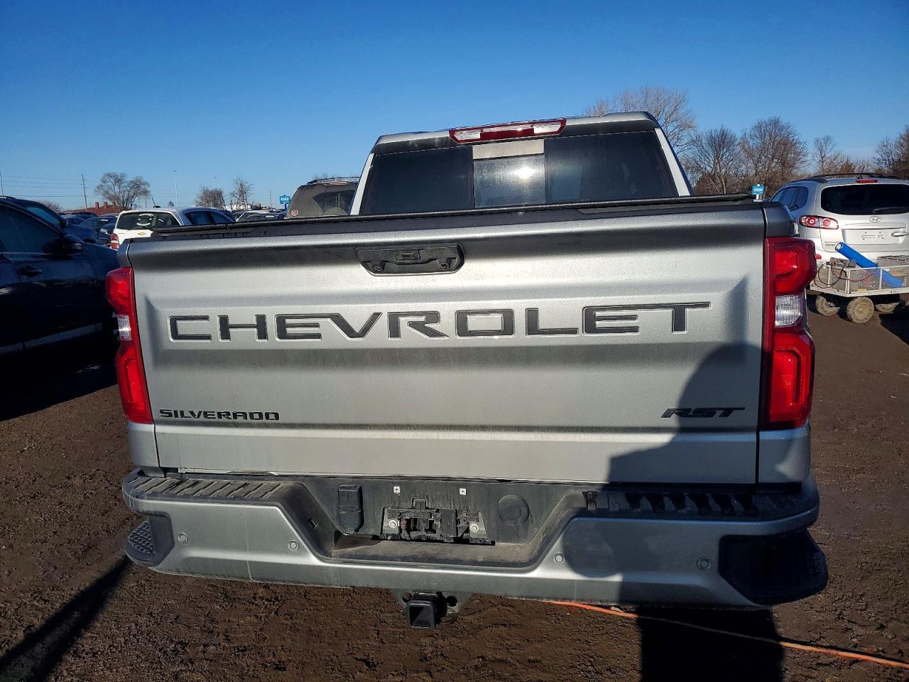 2024 CHEVROLET Silverado