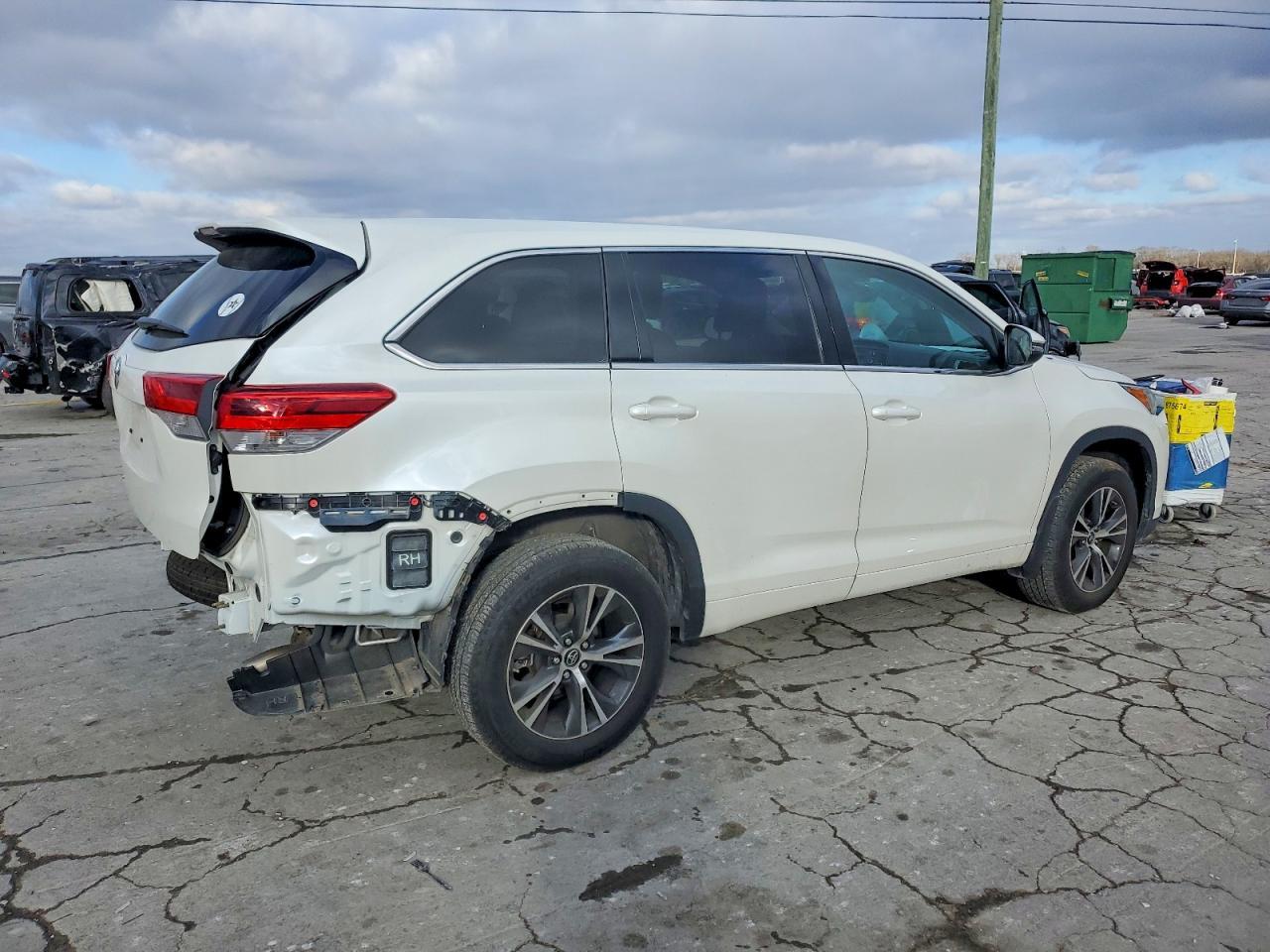 2018 TOYOTA HIGHLANDER