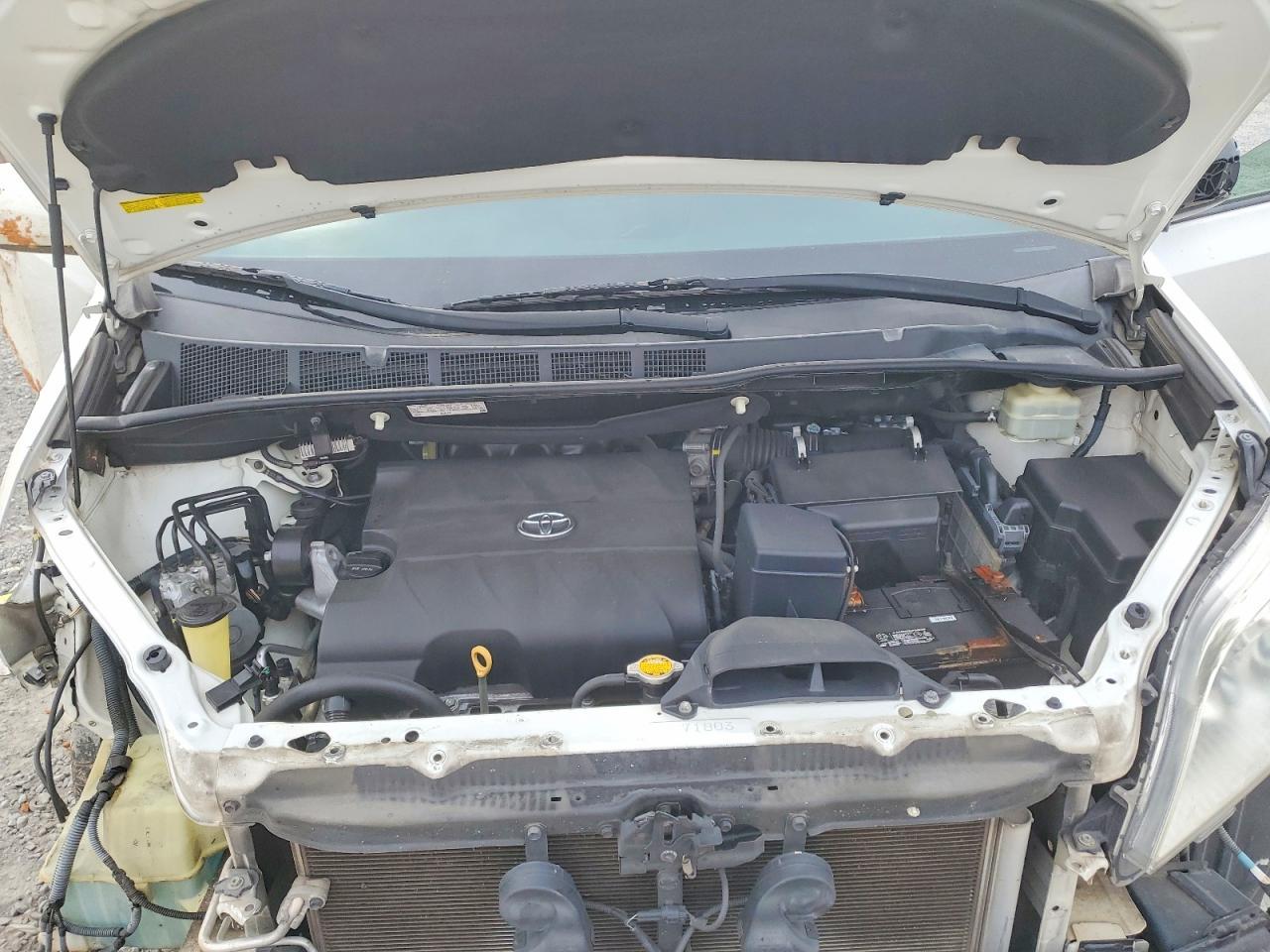 2016 TOYOTA SIENNA