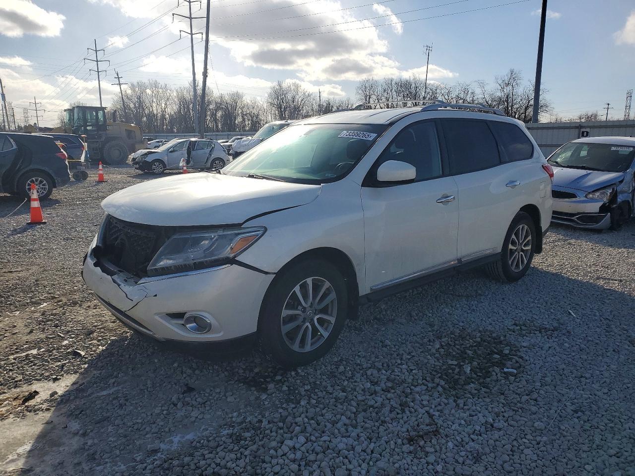 2016 NISSAN PATHFINDER