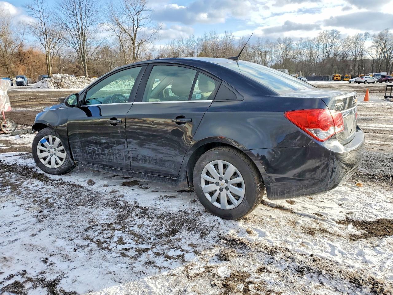 2011 CHEVROLET CRUZE