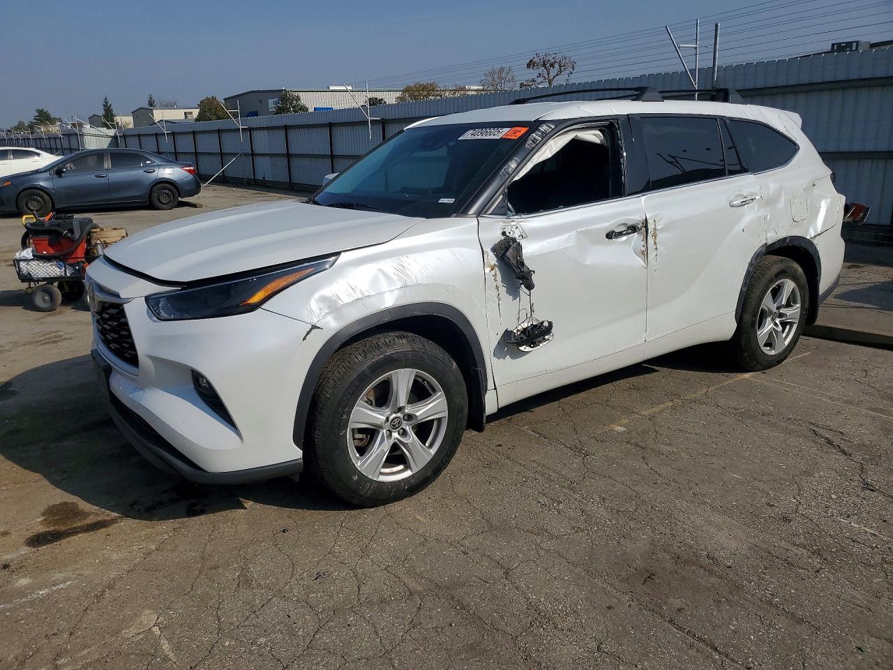 2022 TOYOTA HIGHLANDER