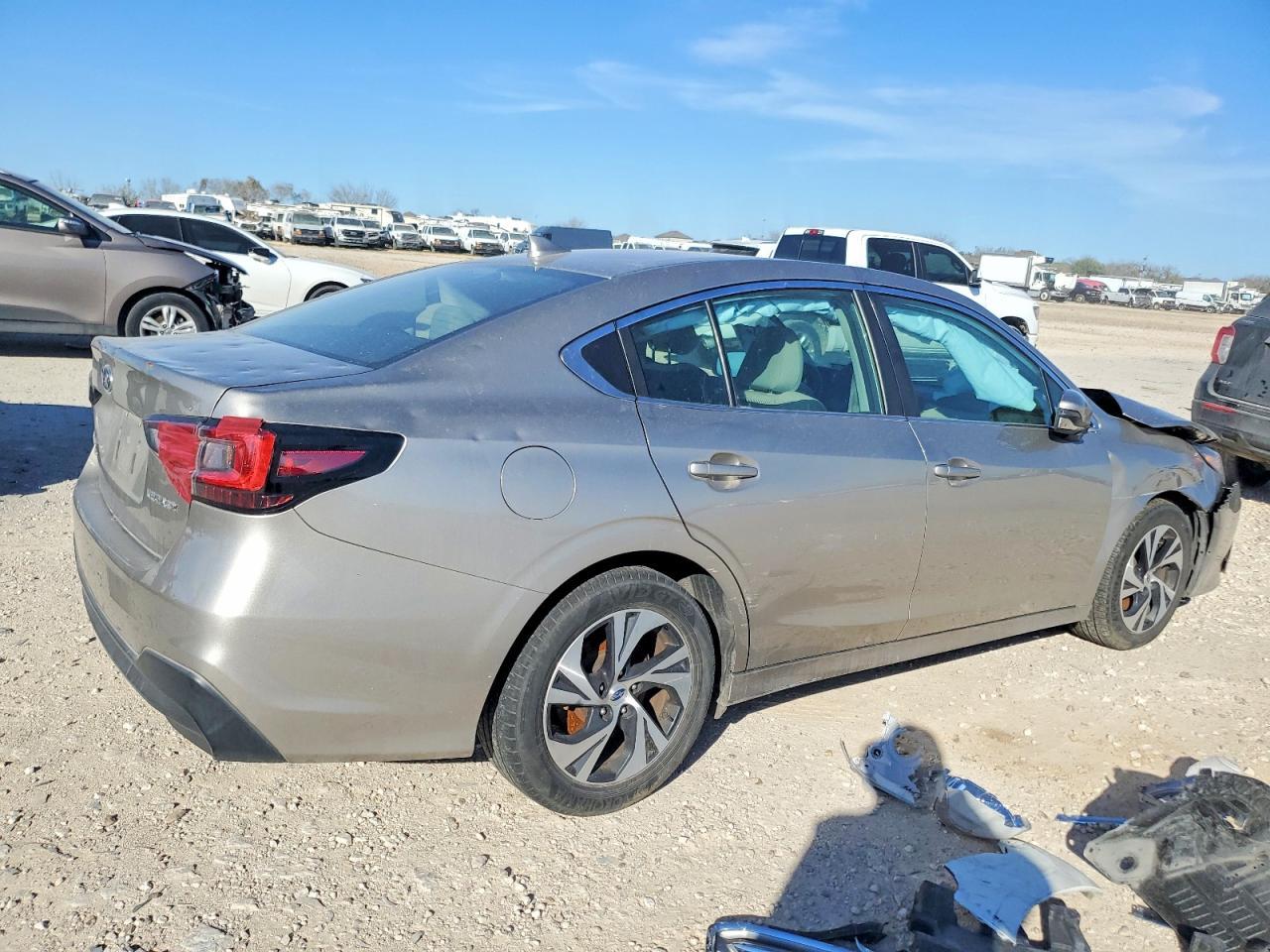 2020 SUBARU Legacy