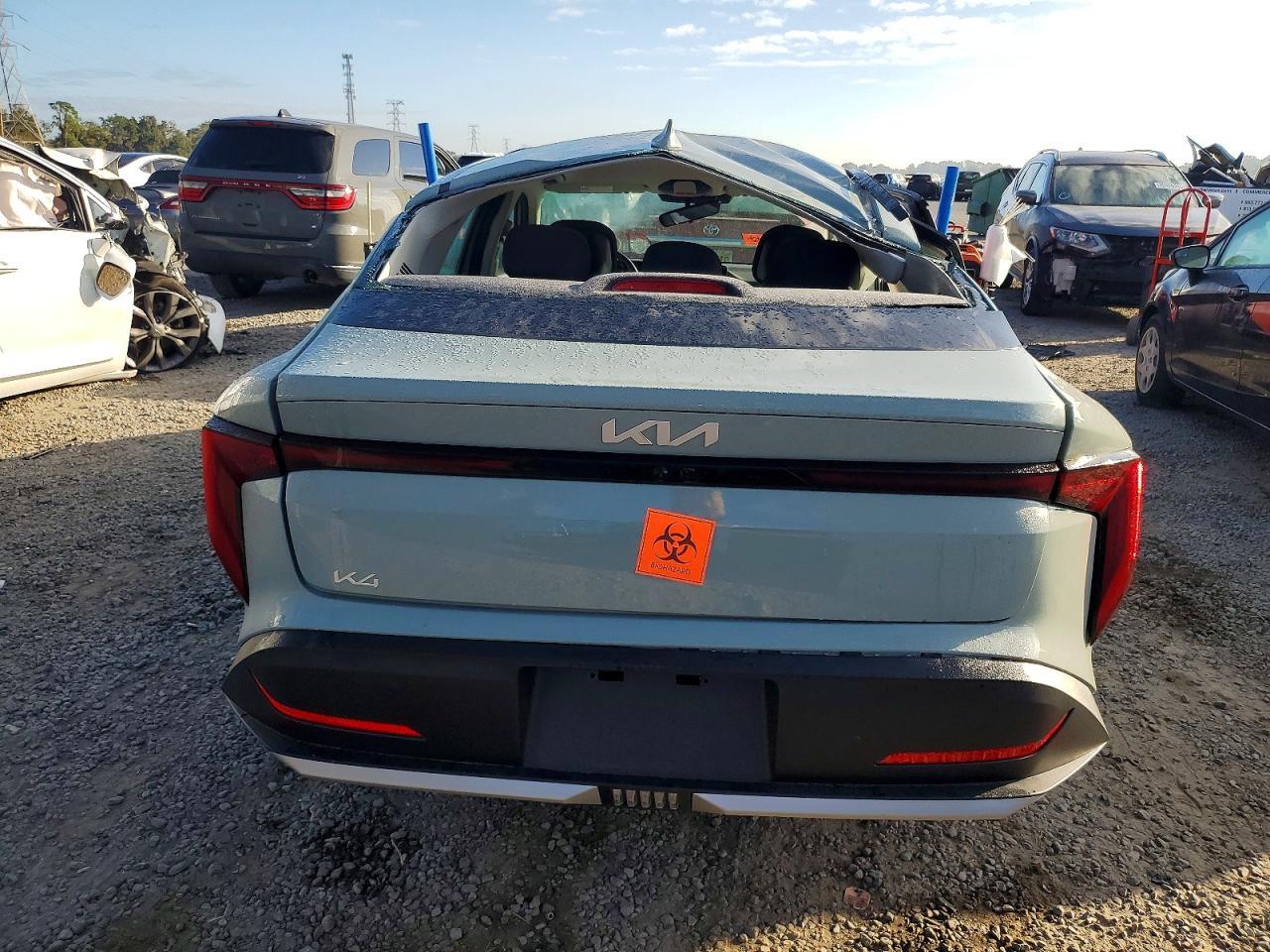 2025 KIA K4