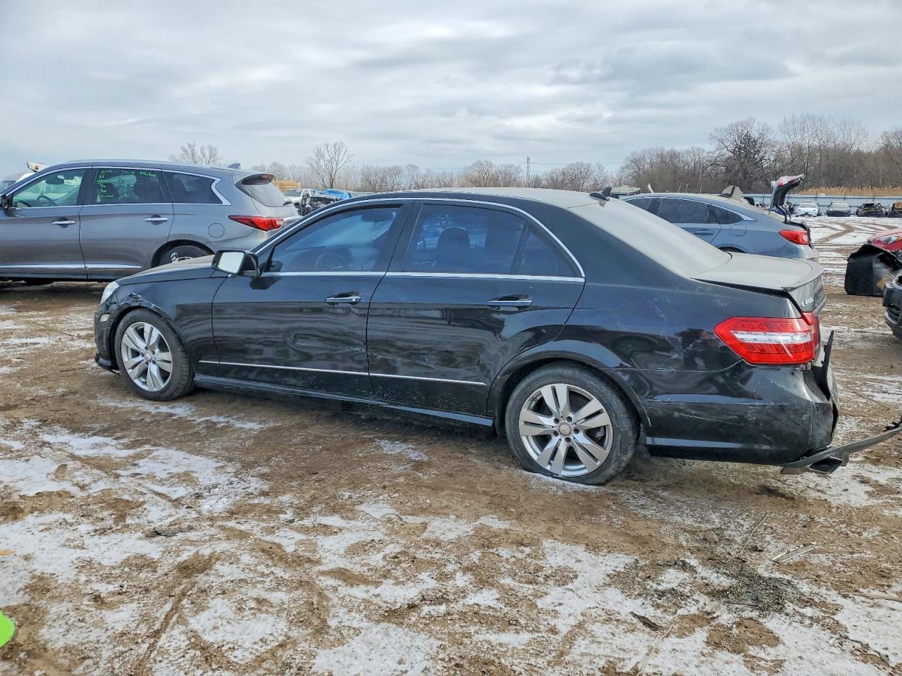 2013 MERCEDES-BENZ E-Class