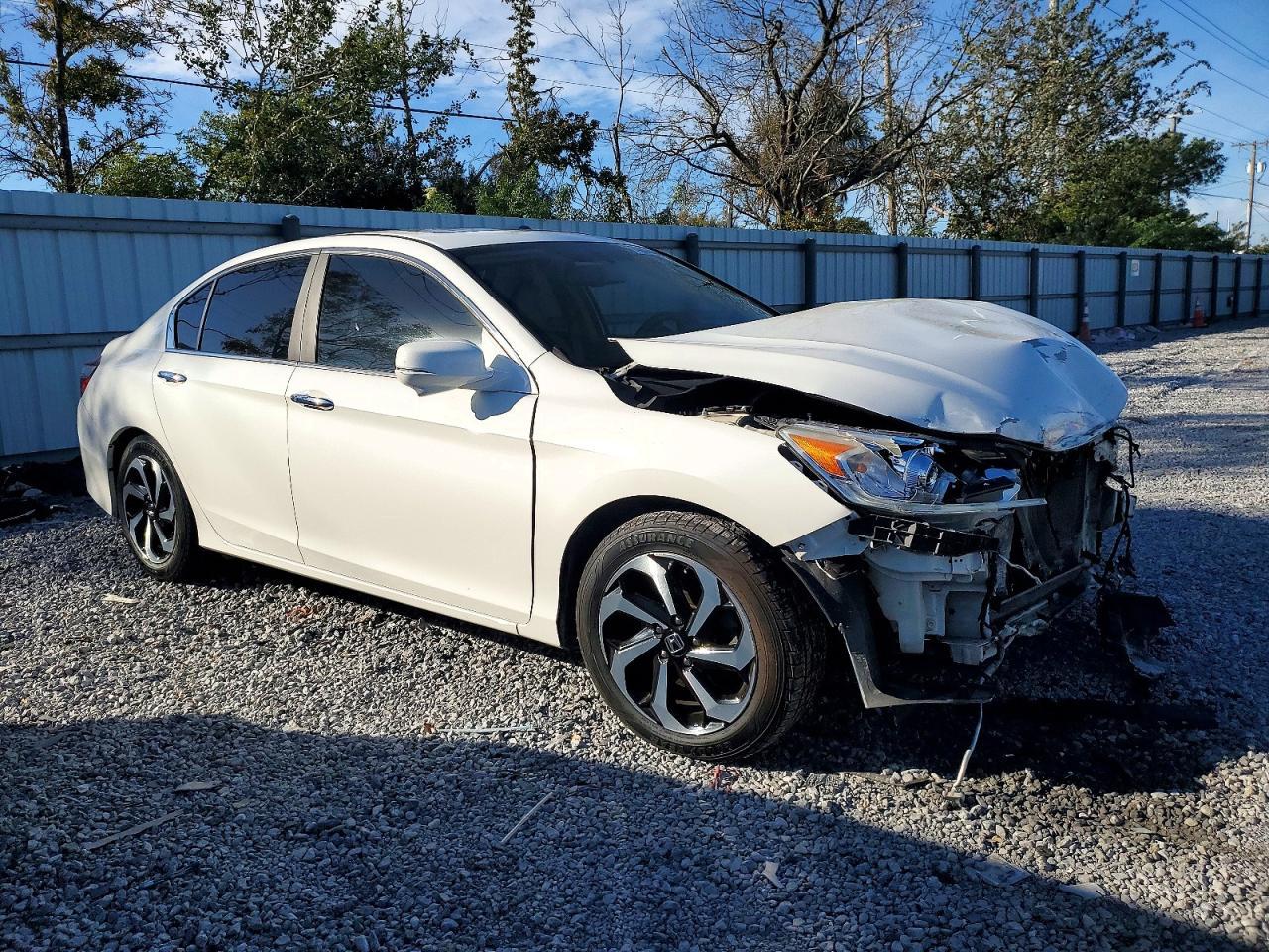 2017 HONDA ACCORD